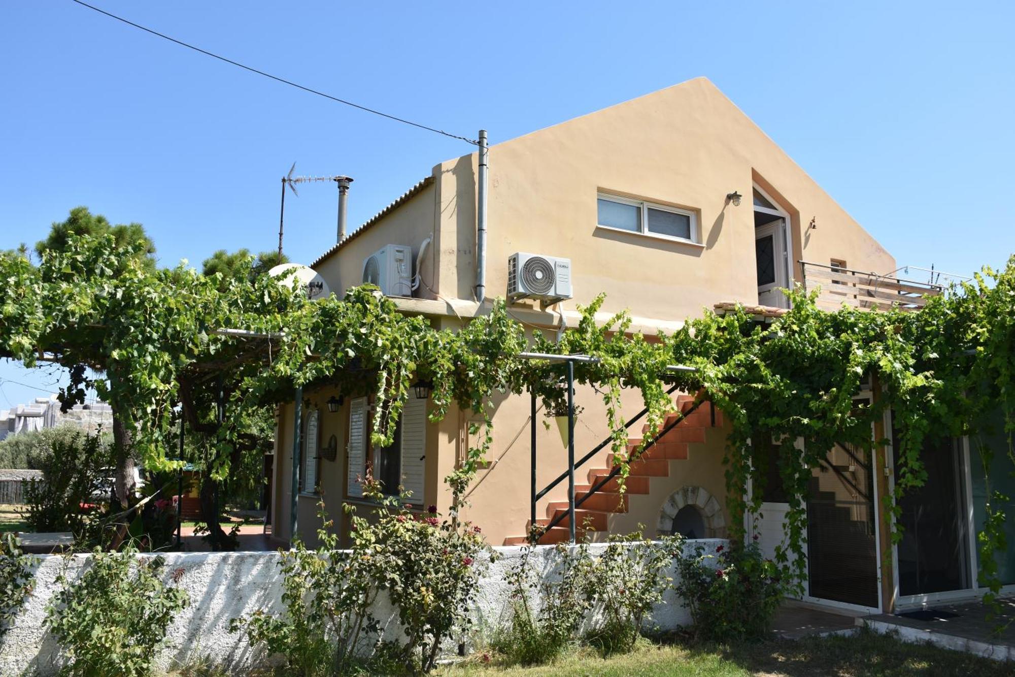 Villa Gerani Gerani  Luaran gambar